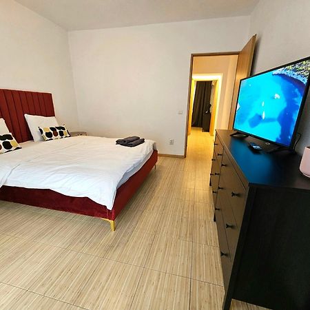 Color Apartments Corneliu Coposu No3 Bucureşti Eksteriør bilde