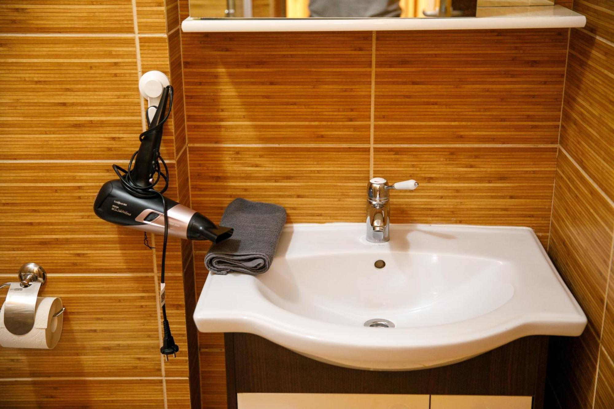 Color Apartments Corneliu Coposu No3 Bucureşti Eksteriør bilde
