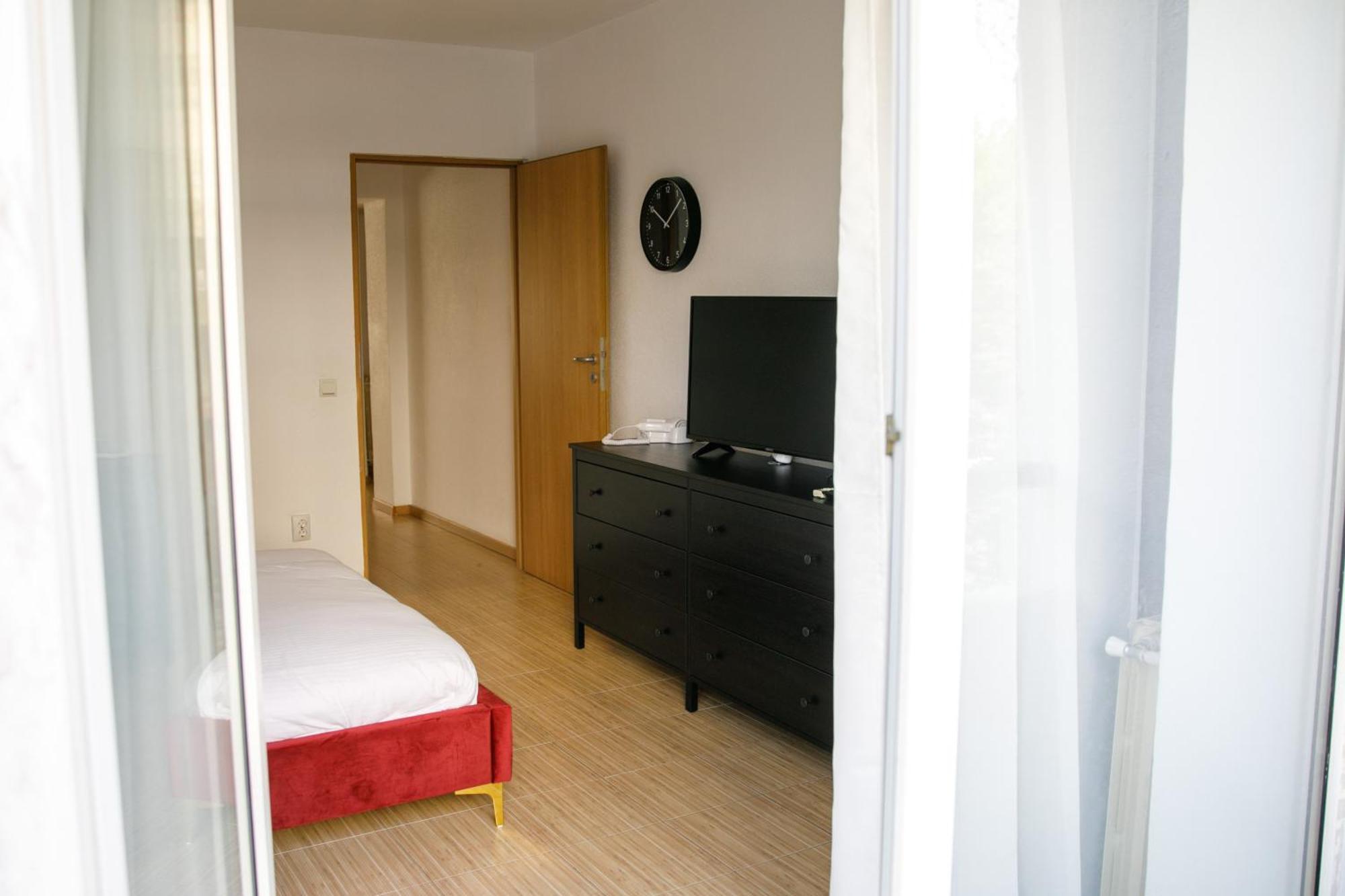 Color Apartments Corneliu Coposu No3 Bucureşti Eksteriør bilde