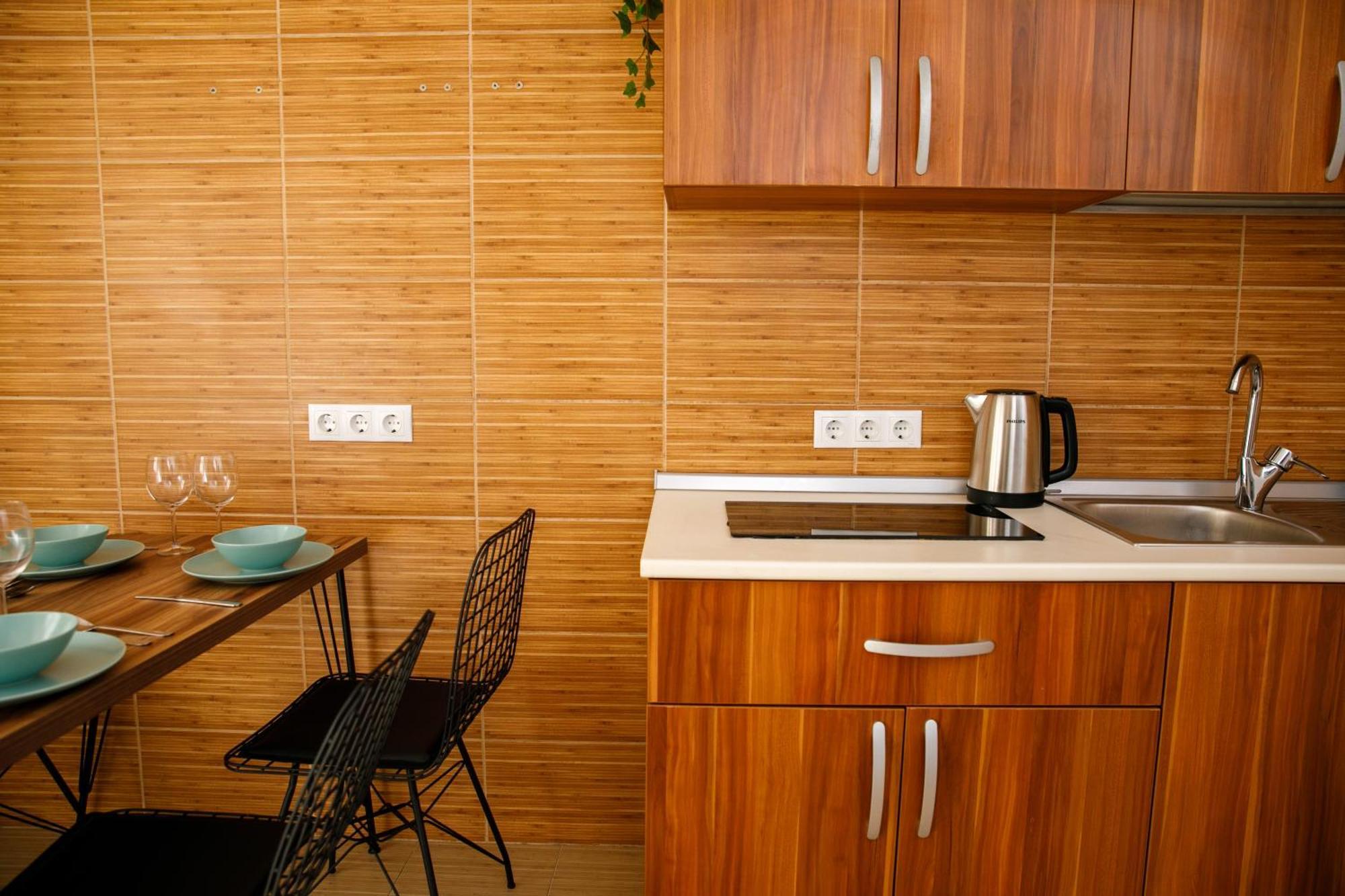 Color Apartments Corneliu Coposu No3 Bucureşti Eksteriør bilde